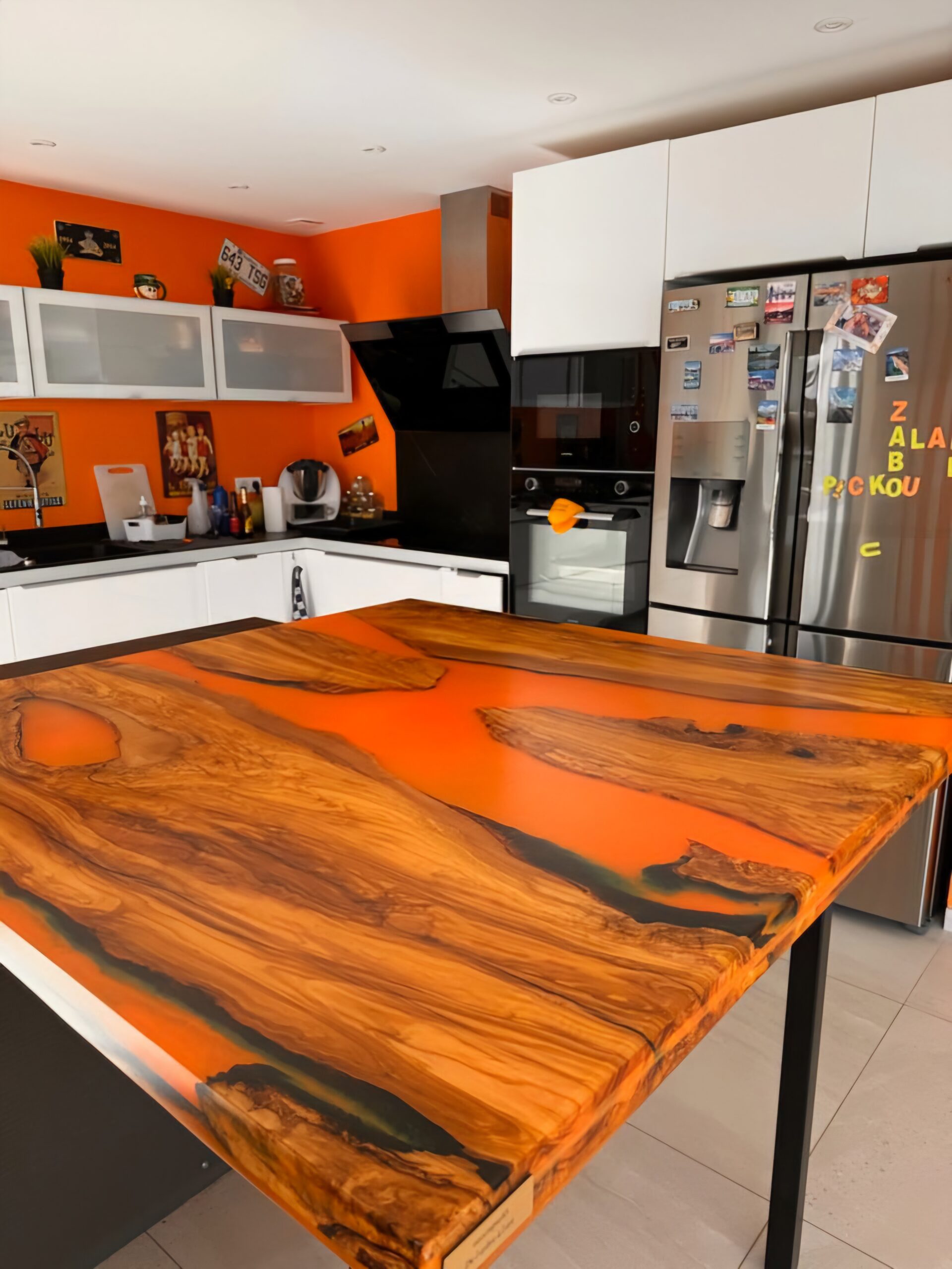 Table rivière époxy, table époxy sur mesure, table en bois et résine époxy, table rivière bois naturel, table époxy design, table moderne époxy, meuble époxy bois, table sur mesure en époxy, table résine époxy, meuble unique en résine, table artisanale époxy, table de salle à manger époxy, table époxy personnalisée, table rivière bois époxy, meuble contemporain époxy, table en bois époxy, design de table rivière époxy, création artisanale époxy, table en résine époxy sur mesure, table rivière bois et époxy, table avec résine époxy, meubles en bois et époxy, table basse époxy, îlot de cuisine époxy, décoration époxy, étagère époxy, tableau en époxy, plateau en époxy, mobilier époxy, déco en résine époxy, étagère sur mesure époxy, objet déco époxy